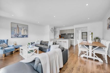 Modern Townhouse Living in a Convenient Werribee Location - Photo 3