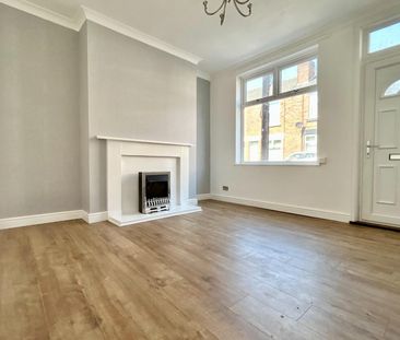 2 bedroom House To Let - Photo 2