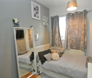 3 bedroom apartment to rent - Photo 2