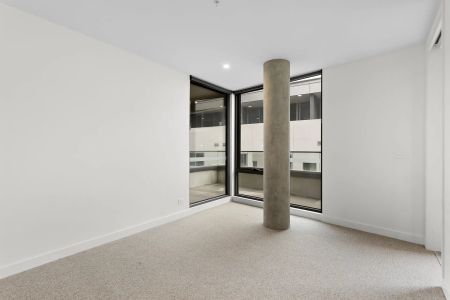 Stylish Apartment in the Heart of Richmond - Photo 2