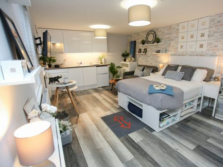 Studio flat to rent on - Photo 4