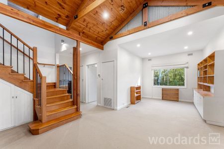 Large Family Home!!! - Photo 2