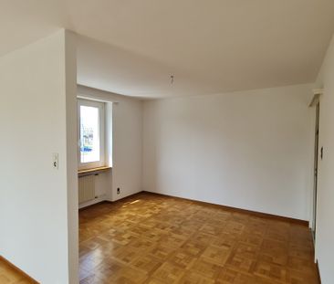 Proche de la gare, beau 2.5 pces avec balcon - Photo 2