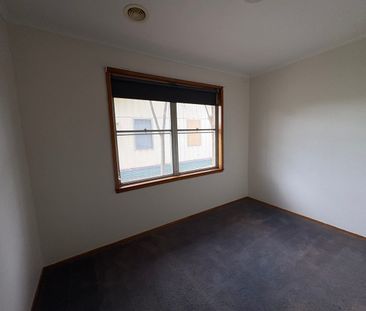 Great Family Home South Shepparton - Photo 6