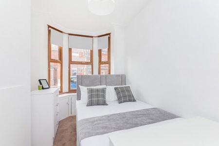 4 bedroom house to rent - Photo 3