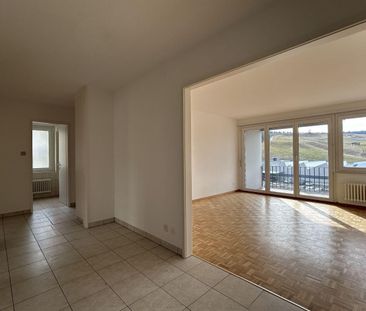 Idéal pour les familles ! Appartement de 5.5 pièces avec balcon - Photo 2