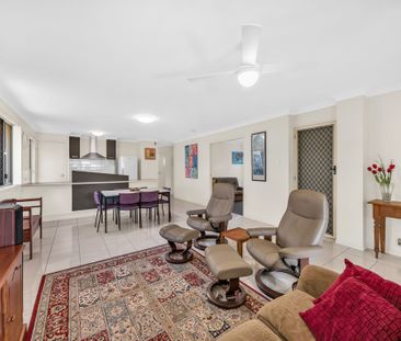 Comfortable and Convenient 4-Bedroom Family Home - Photo 5