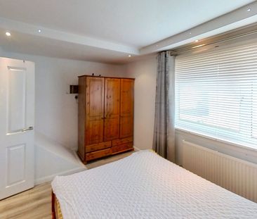 2 bedroom semi-detached house to rent - Photo 4