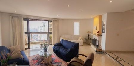 Apartamento para alugar com 215m², 4 quartos e 4 vagas - Foto 2