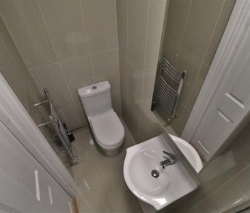 Room 2 Flat 2 Harpur Street, Bedford - Photo 2