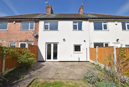 1 bedroom in a house share to rent - Photo 3