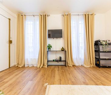 Rue du Faubourg Saint-Martin - Photo 3