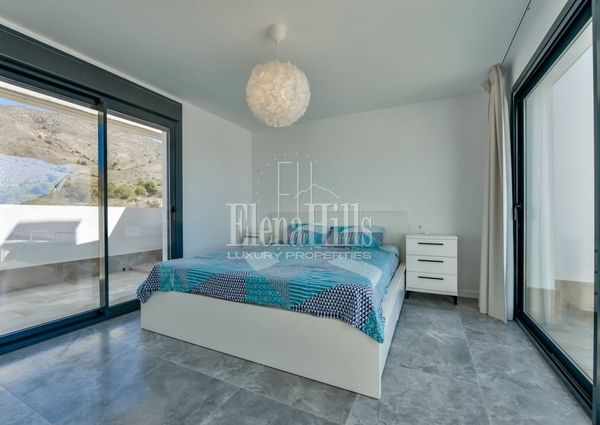 Modern duplex with sea views in Sierra Cortina, Finestrat, Benidorm, Alicante