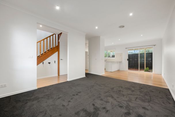 15B Danin St, Pascoe Vale VIC 3044 - Townhouse For Rent | Domain - Photo 1