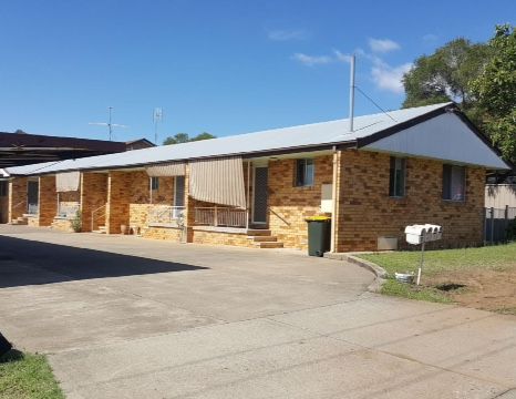 SOUTH TAMWORTH - Light and Bright Renovated Unit - Photo 1