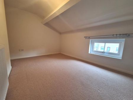 4 bedroom terraced house to rent - Photo 5
