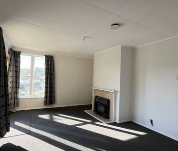 FAMILY HOME - GLENPARK AVE - Photo 1