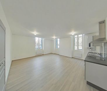 Location Appartement 2 pièces 47m² ROMANS SUR ISERE 26100 - Photo 1