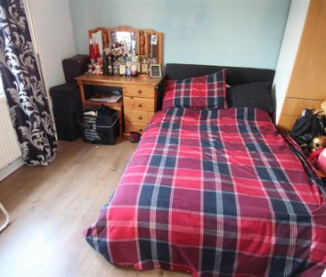 Fremantle Road, Aylesbury - Photo 2