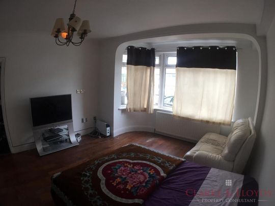 6 bedroom terraced house to rent - Photo 1