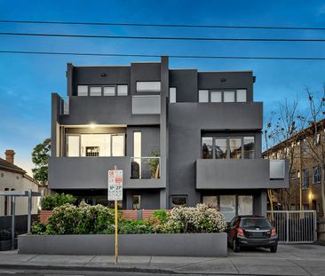 2/107 Riversdale Road, Hawthorn - Photo 2