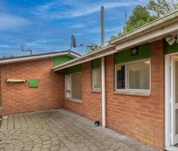 Prime 2-Bedroom Merivale Living - Photo 5