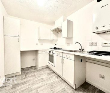 2 bedroom semi-detached house to rent - Photo 6