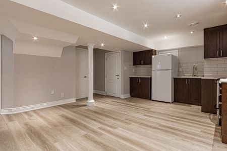 For Lease - 5118 Misty Pine Crescent Unit# Lower, Mississauga, Ontario - Photo 2