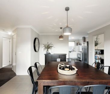 Family Home In Great Location With All The Comforts - Photo 2