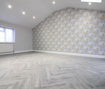 3 bedroom detached bungalow to rent - Photo 3