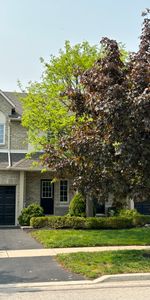 Burlington Downtown Townhome for Lease - Photo 3