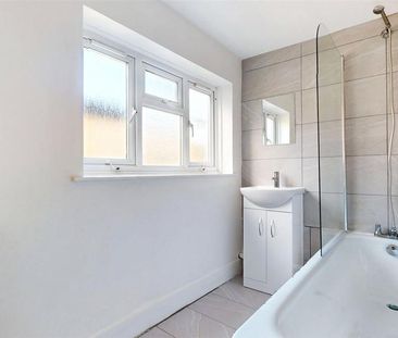 4 bedroom terraced house to rent - Photo 2