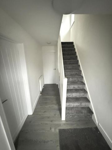 3 bedroom semi-detached house to rent - Photo 3