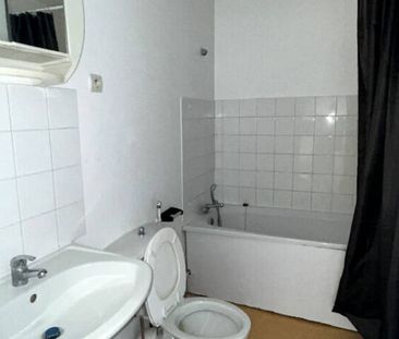 Grand studio à louer au centre de METZ avec kitchenette - Photo 3