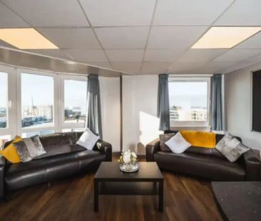 Ground Floor Ensuite - Photo 1