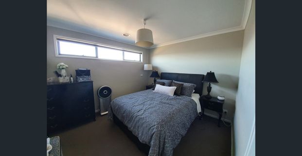 Three Bedroom Townhouse - Photo 1