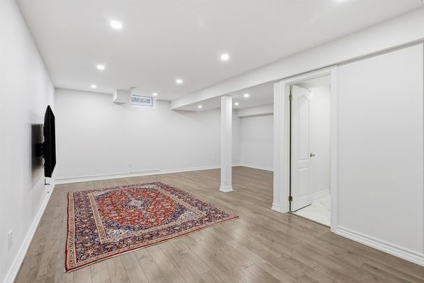 For Lease - 88 Matteo David Drive, Richmond Hill, Ontario - Photo 1