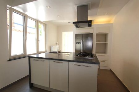 MOOI VERNIEUWDE WONING MET TUIN - Photo 4