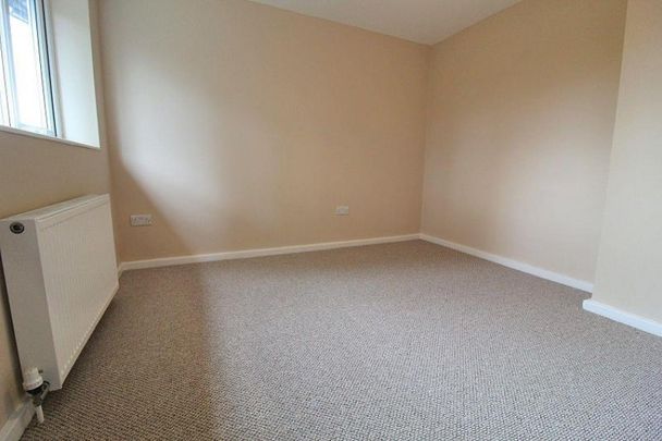 2 Bedroom Mews Available Arranging tenancy - Photo 1