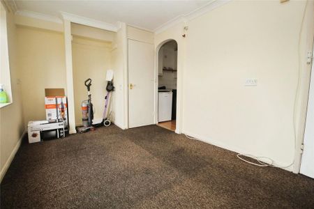 Studio to rent - Photo 3