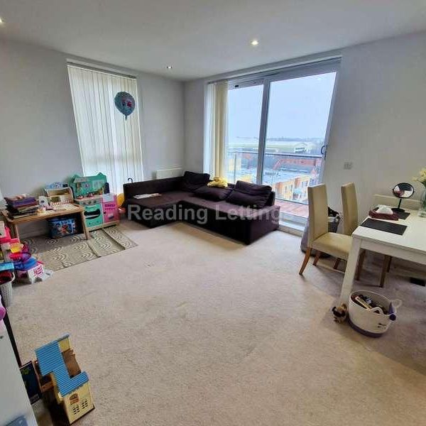 Cygnet House, Drake Way, RG2 - Photo 1