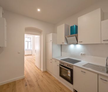 ++NEU++ 2-Zimmer ALTBAU-ZWEITBEZUG in gefragter Lage! - Foto 1