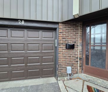 For Lease - 28 Spire Hillway N/A, Toronto, Ontario - Photo 2