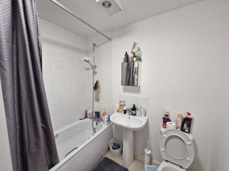 Peterborough - Photo 4