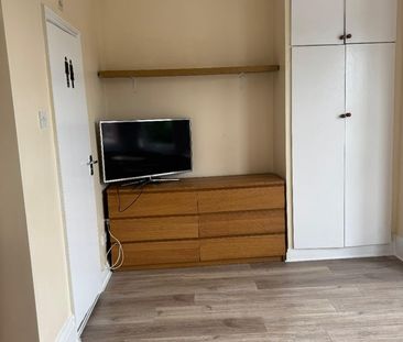Studio Flat, Wightman Road, N4 - Photo 6