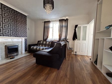 Newstead Terrace, Pontefract, Fitzwilliam - Photo 2