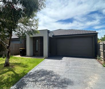 1/70 Smoult Drive, Kurunjang, VIC 3337 - Photo 5