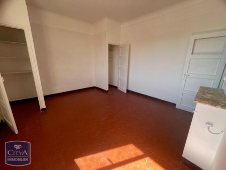 Location Appartement 1 pièce 30m² MARSEILLE 15ème - Photo 2