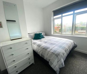 1 bedroom in a house share to rent - Photo 5