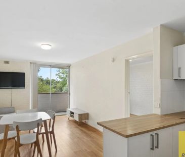 Coastal lock and leave 1x1 with pool access - Photo 3